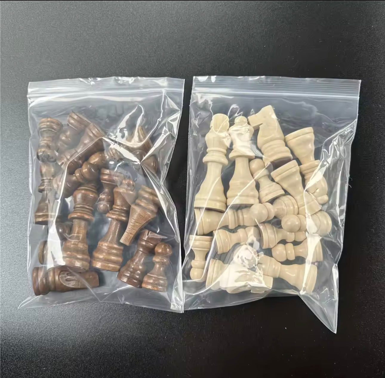 Conjunto de Peças de Xadrez Magnéticas em Madeira